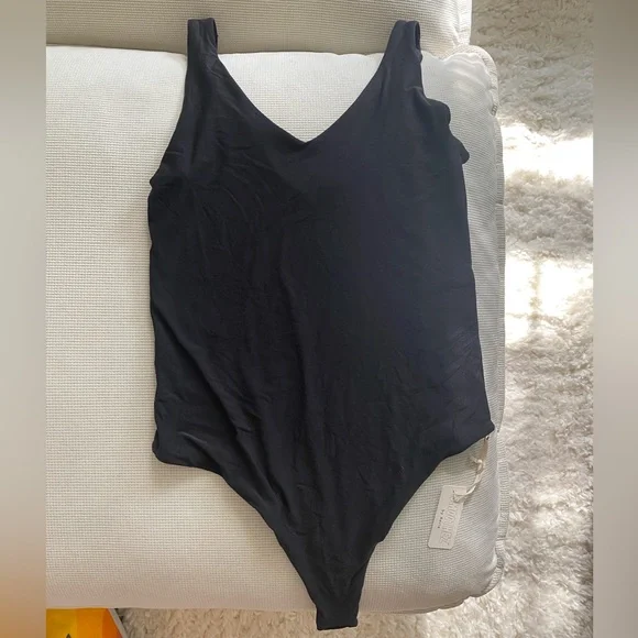 Aerie SmoothEZ Plunge Bodysuit - Picture 2 of 11